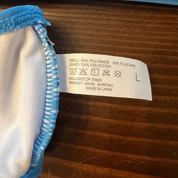 NEW Two-piece Bikini Boho Blue White Bandeau Top High Rise Swimsuit Size Large - Picture 11 of 11